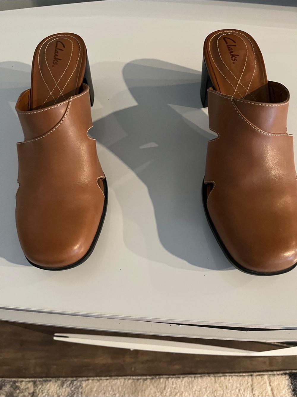 Clarks Tan Leather‎ Slip-On Mules with Block Heel Size 9